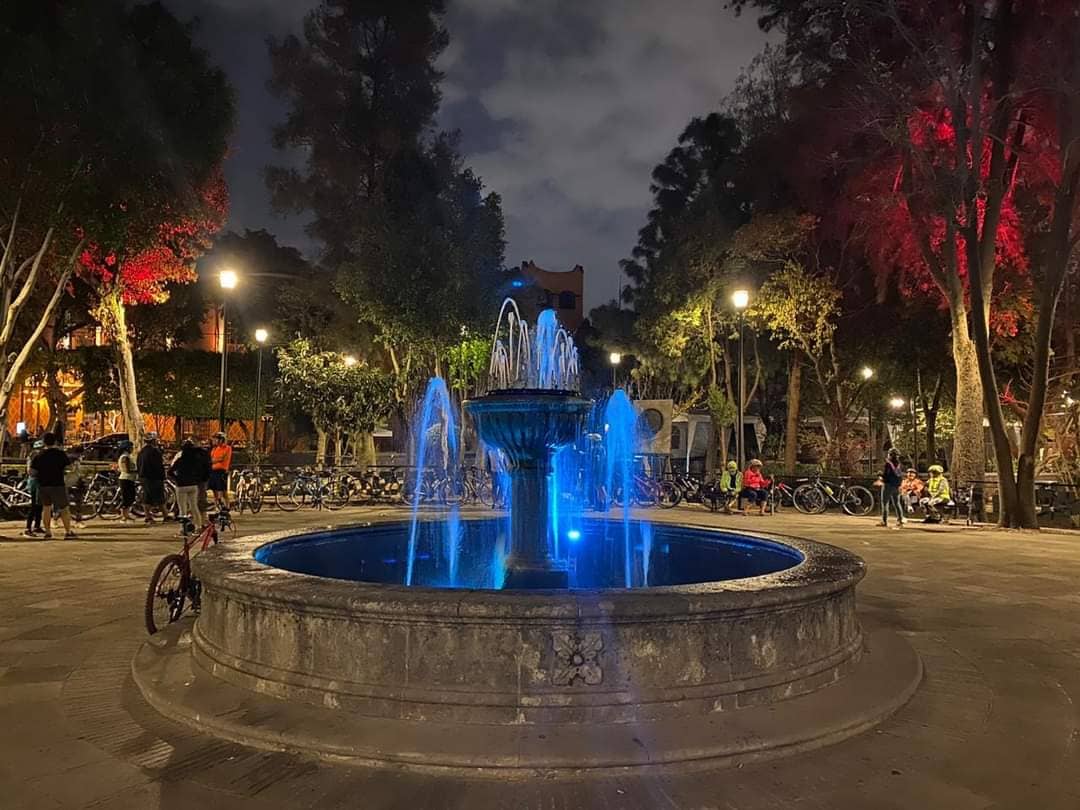 Artisan Crafts & Souvenirs