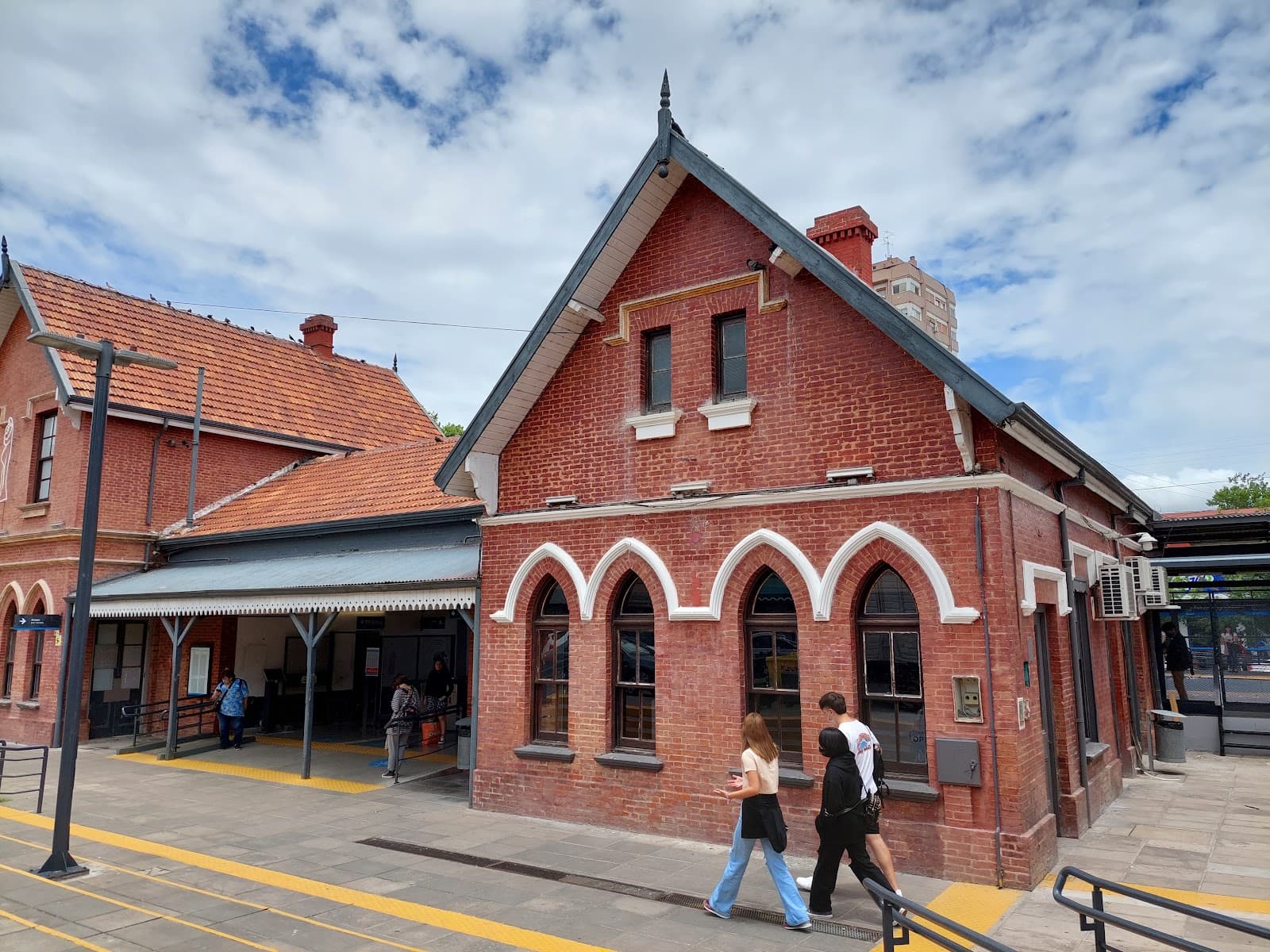 Tren de la Costa – San Isidro Station - Image 1