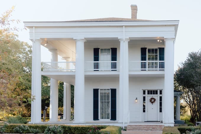 Earle-Harrison House and Pape Gardens - Image 1