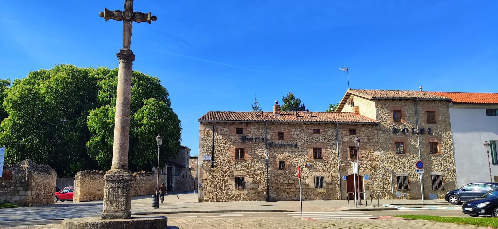 Puerta de los Romeros - Image 1