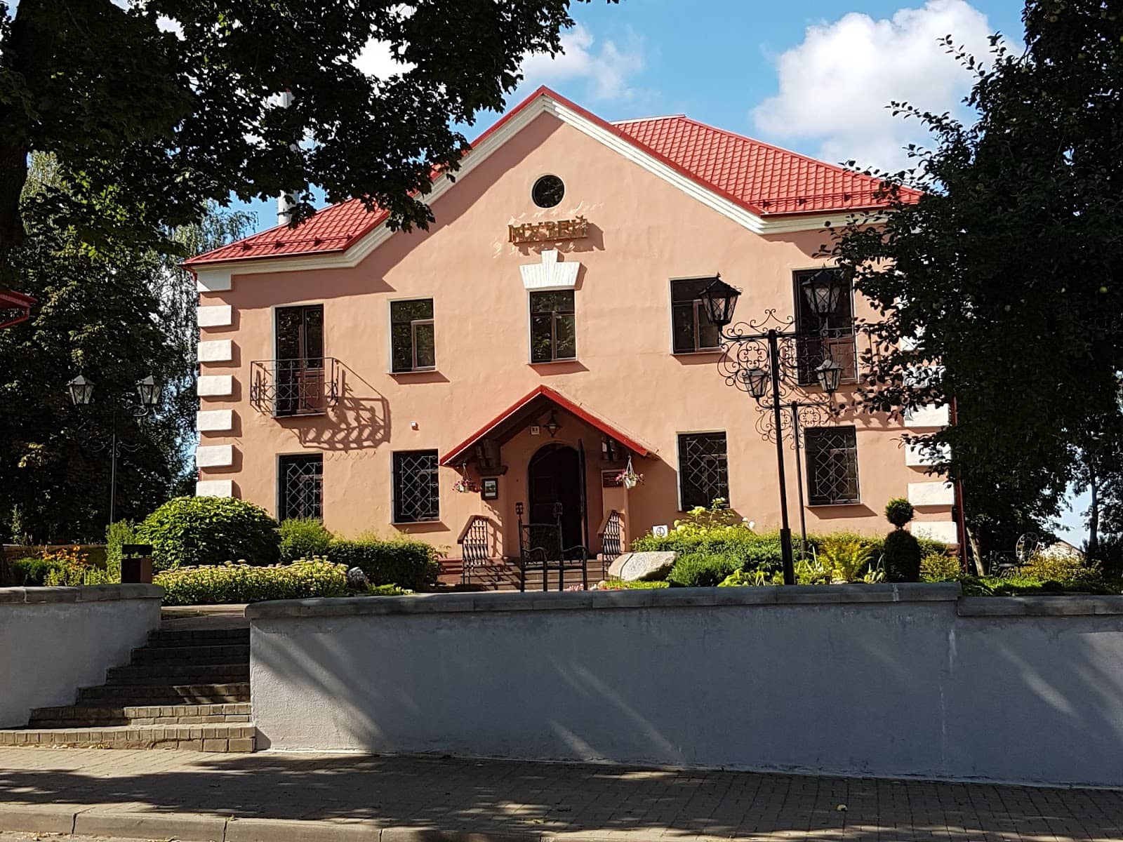 Unique Exterior Design