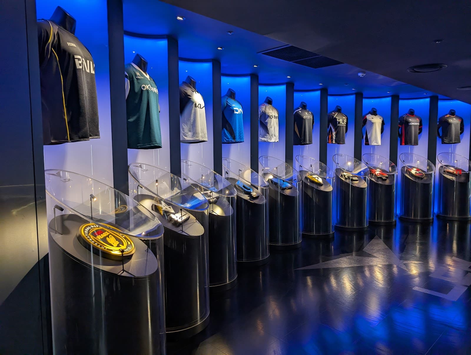 Various Gaming Cafes (e.g., Nintendo Cafe) - Image 1