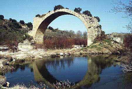 Puente Mantible - Image 1