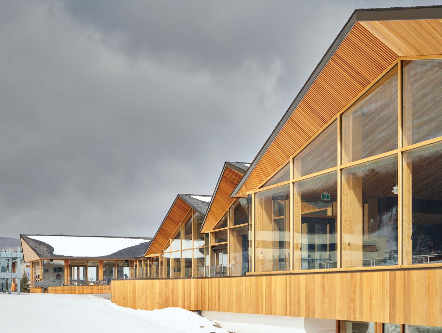 Osler Bluff Lookout - Image 1