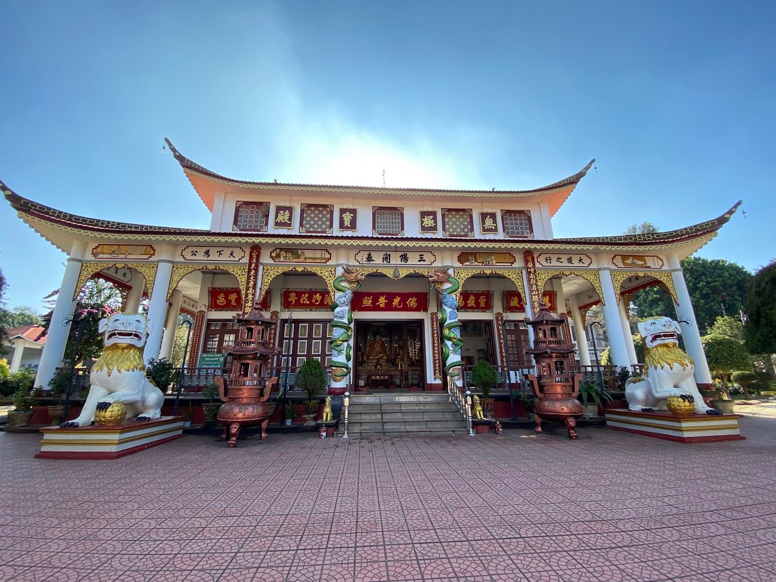Chan Tak Chinese Temple - Image 1