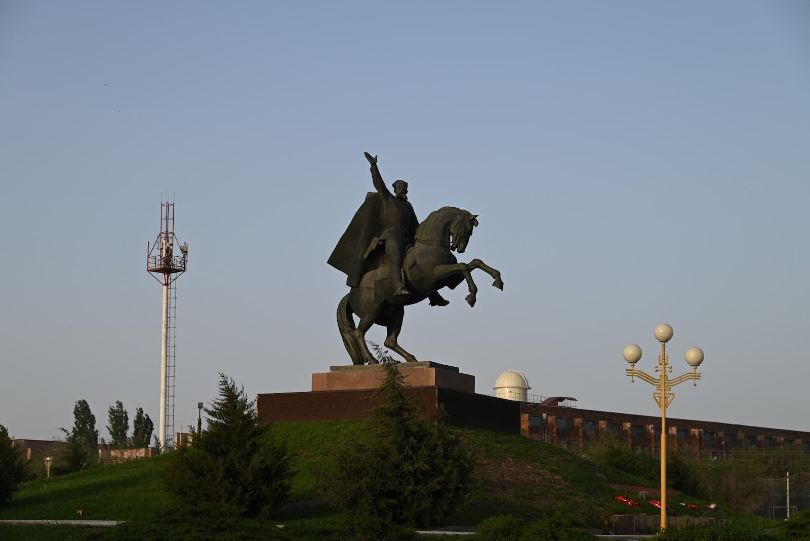 Oka Gorodovikov Monument - Image 1