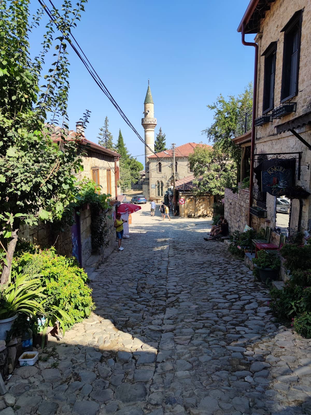 Local Crafts and Cuisine