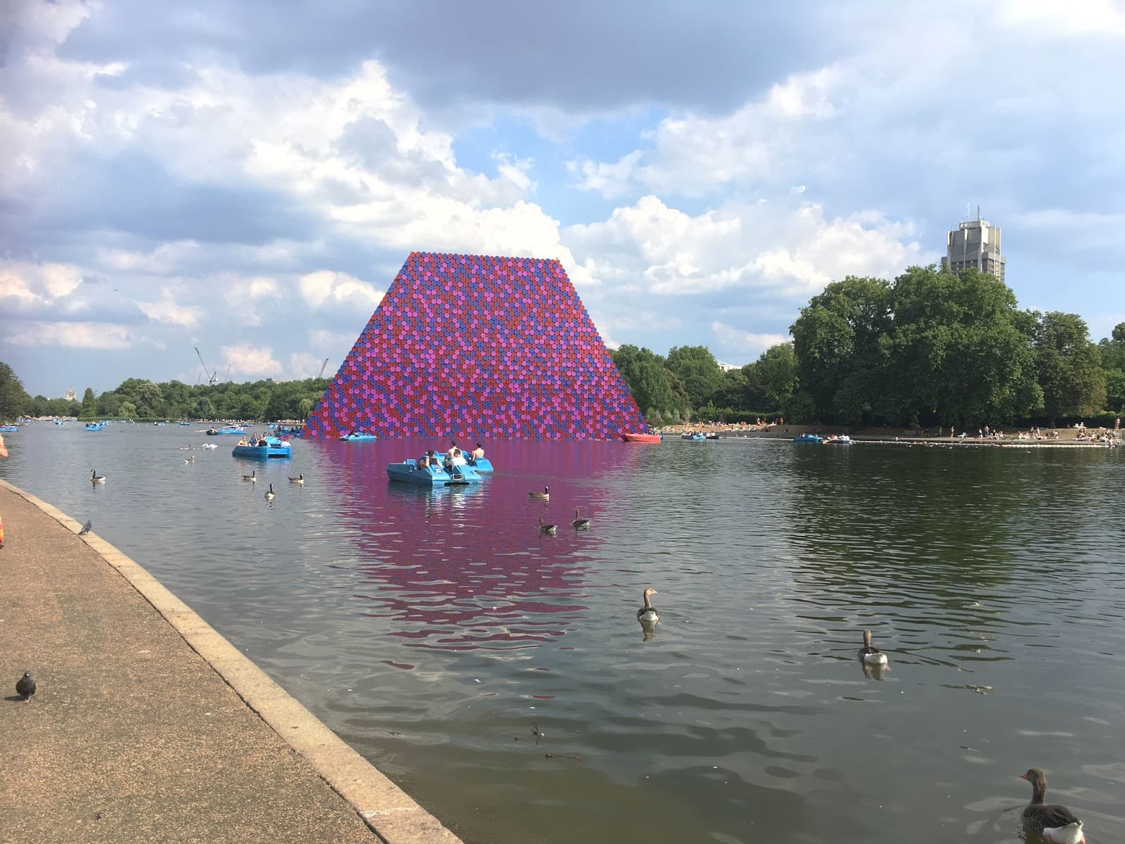 The Serpentine, Hyde Park - Image 1