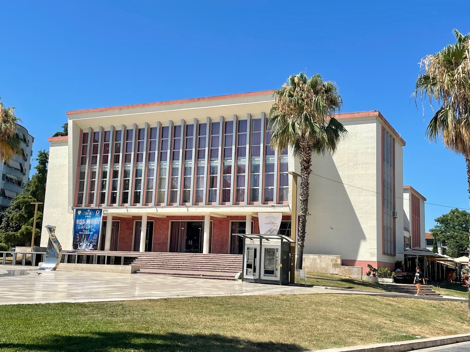 Aleksandër Moisiu Theatre - Image 1