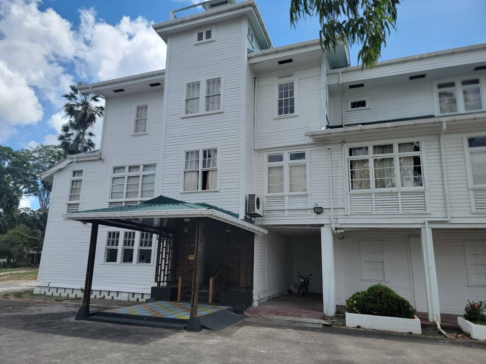 Lisa Thompson's Pottery