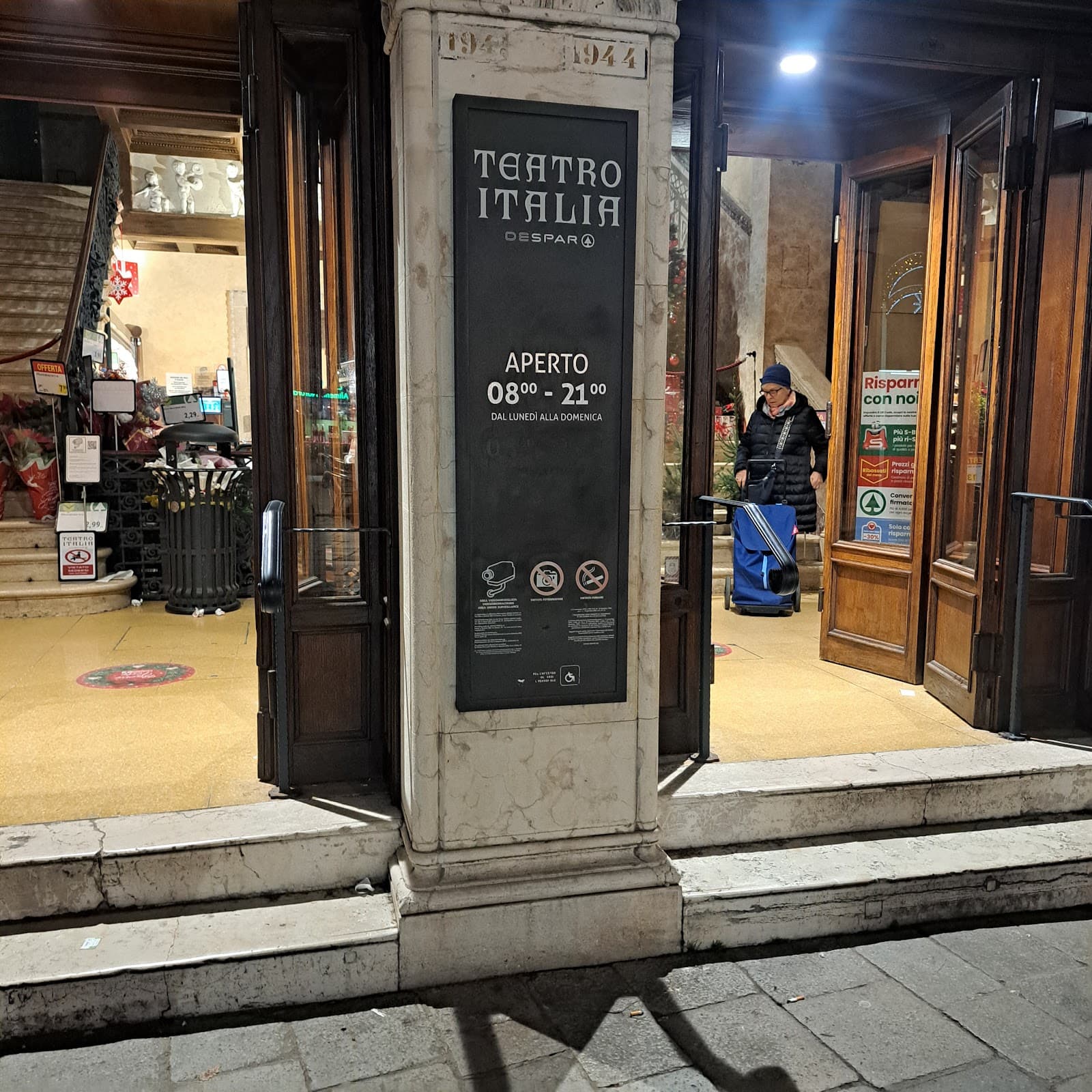 Teatro Italia - Image 1