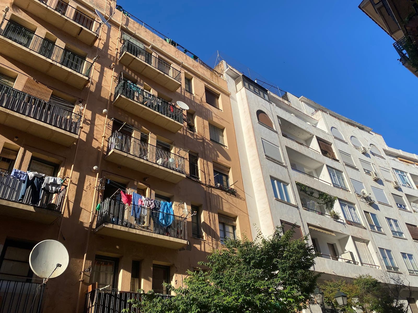 El Gancho Quarter - Image 1