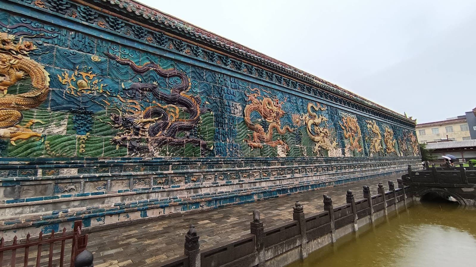 Nine-Dragon Screen Datong - Image 1