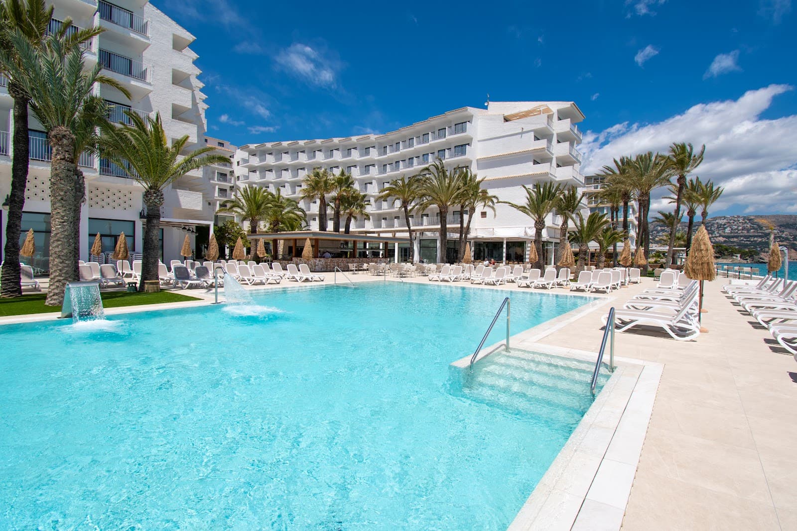 Cap Negret Promontory - Image 1