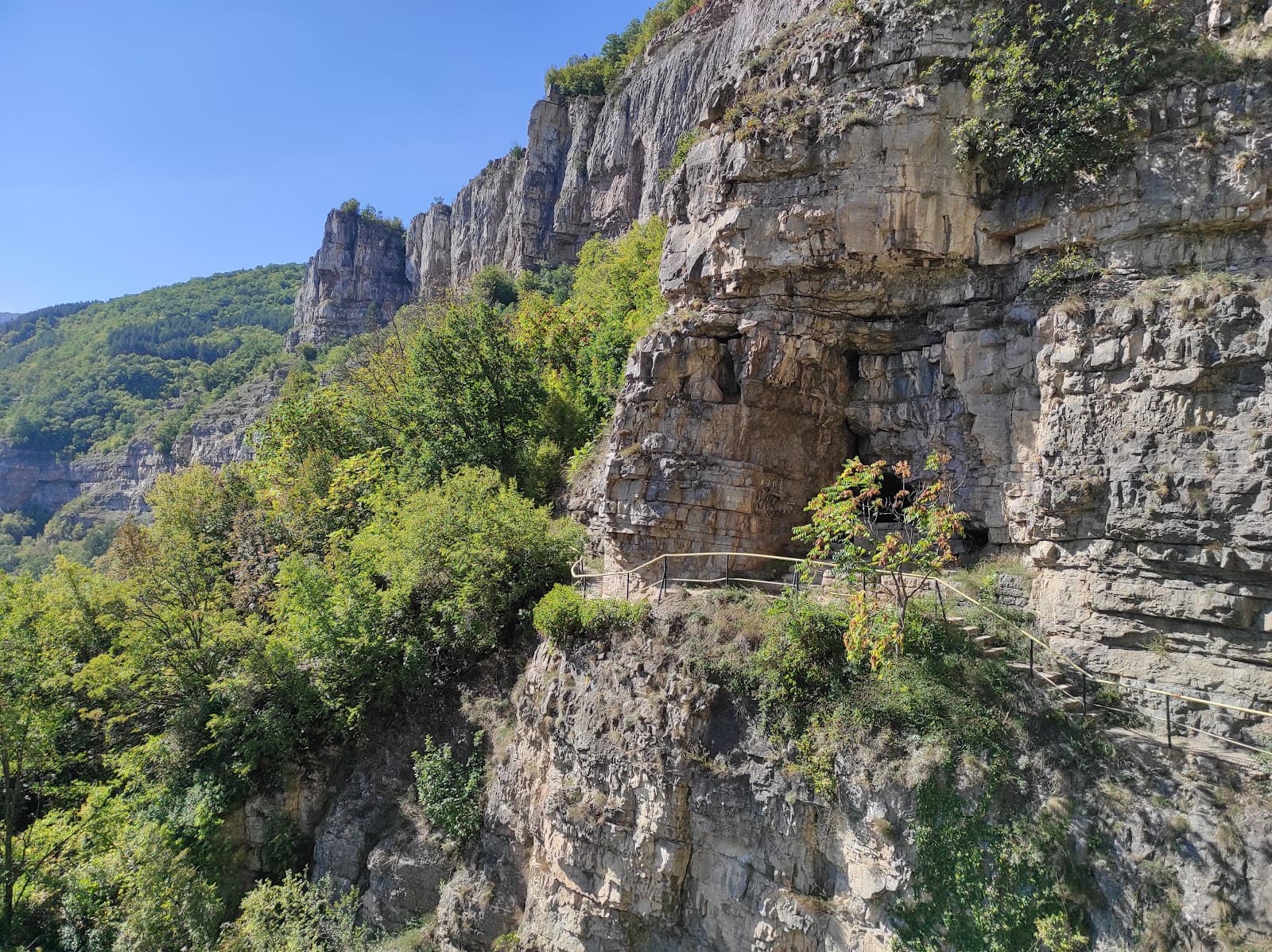 Iskar Gorge & Lakatnik Rocks - Image 1