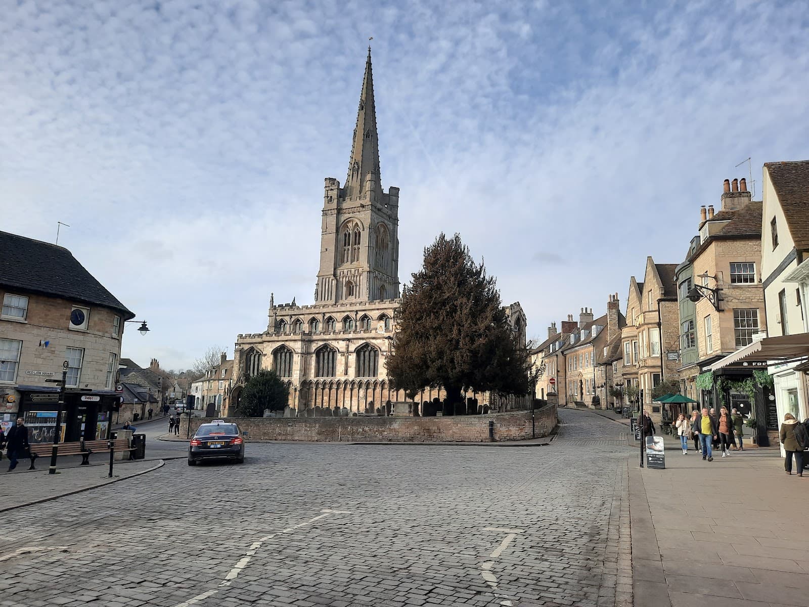 Red Lion Square - Image 1