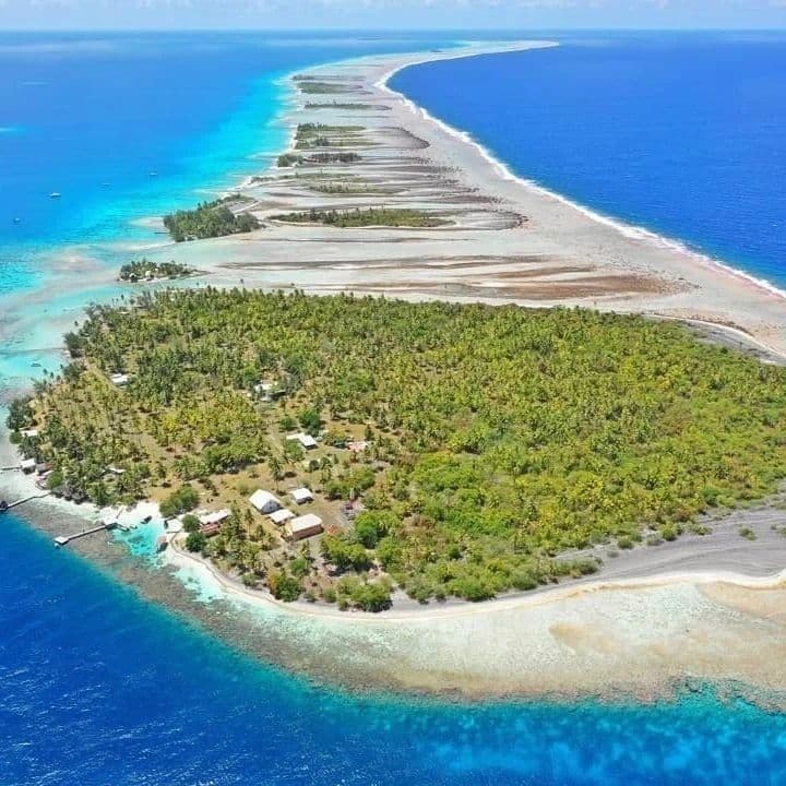 Fakarava Beach - Image 1