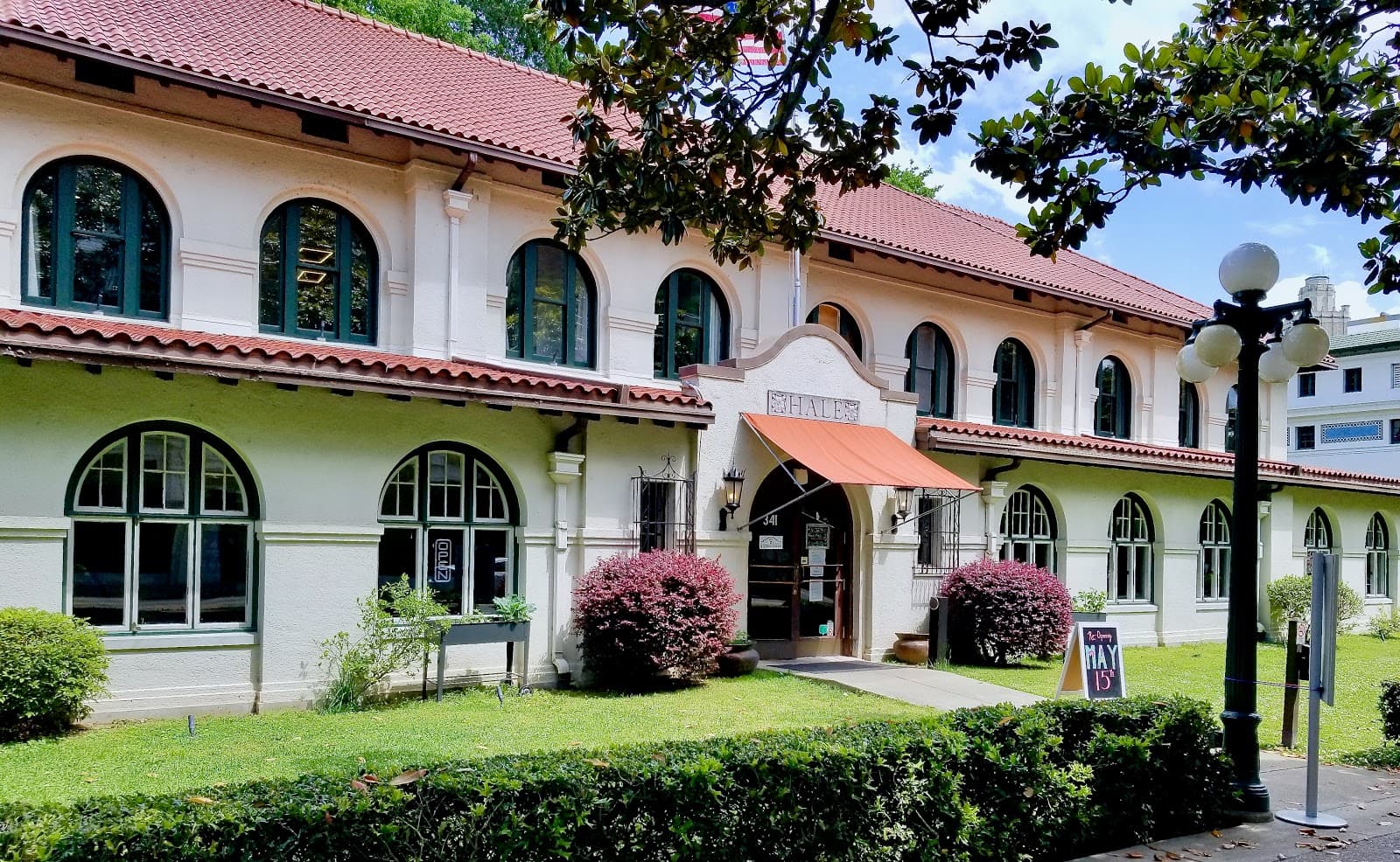 Hale Bathhouse Hotel Hale - Image 1
