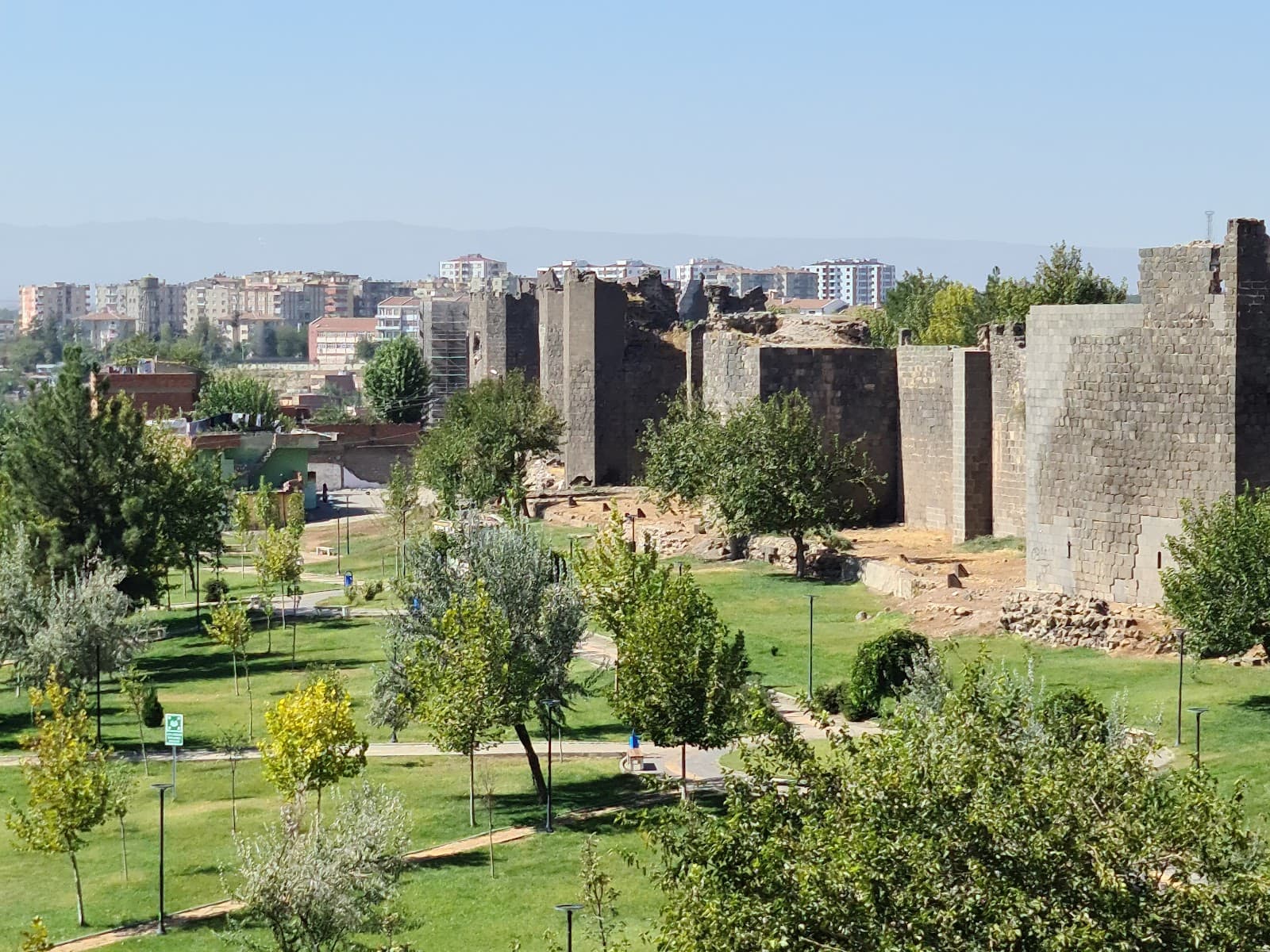 Mardin Gate - Image 1