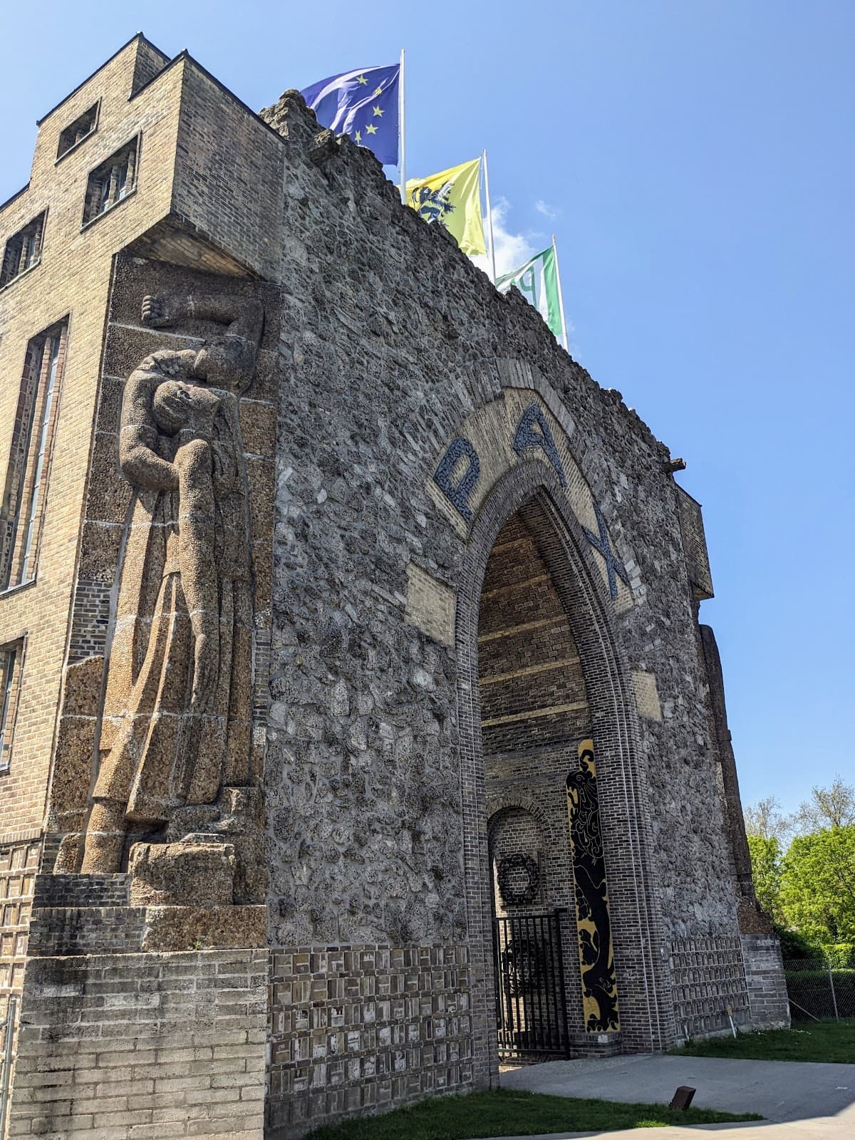 Paxpoort & Yser Crypt - Image 1