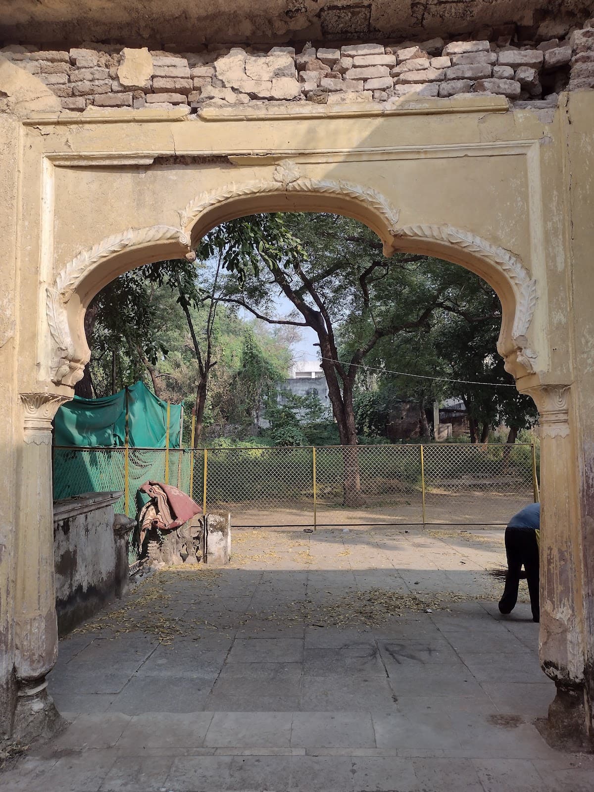 Naukhanda Palace - Image 1