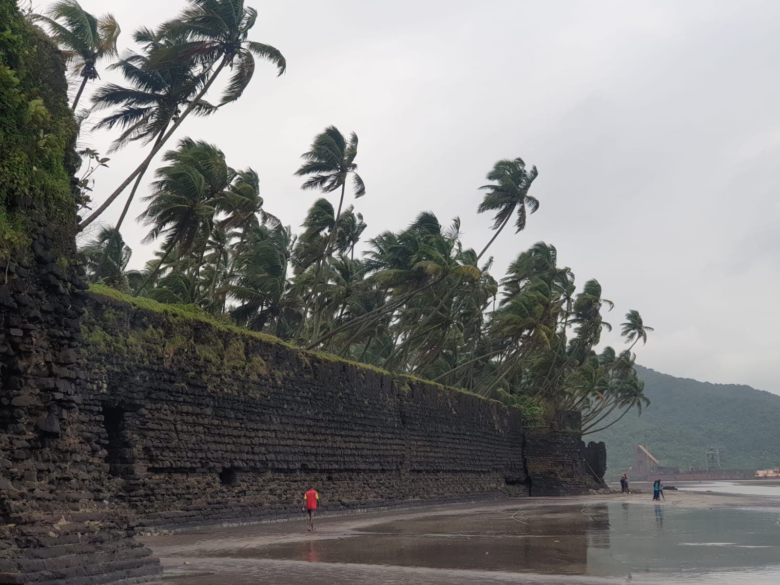 Revdanda Beach - Image 1