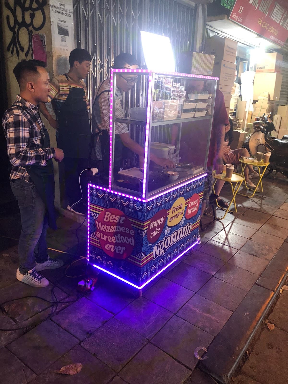 Street food stalls near NEU - Image 1