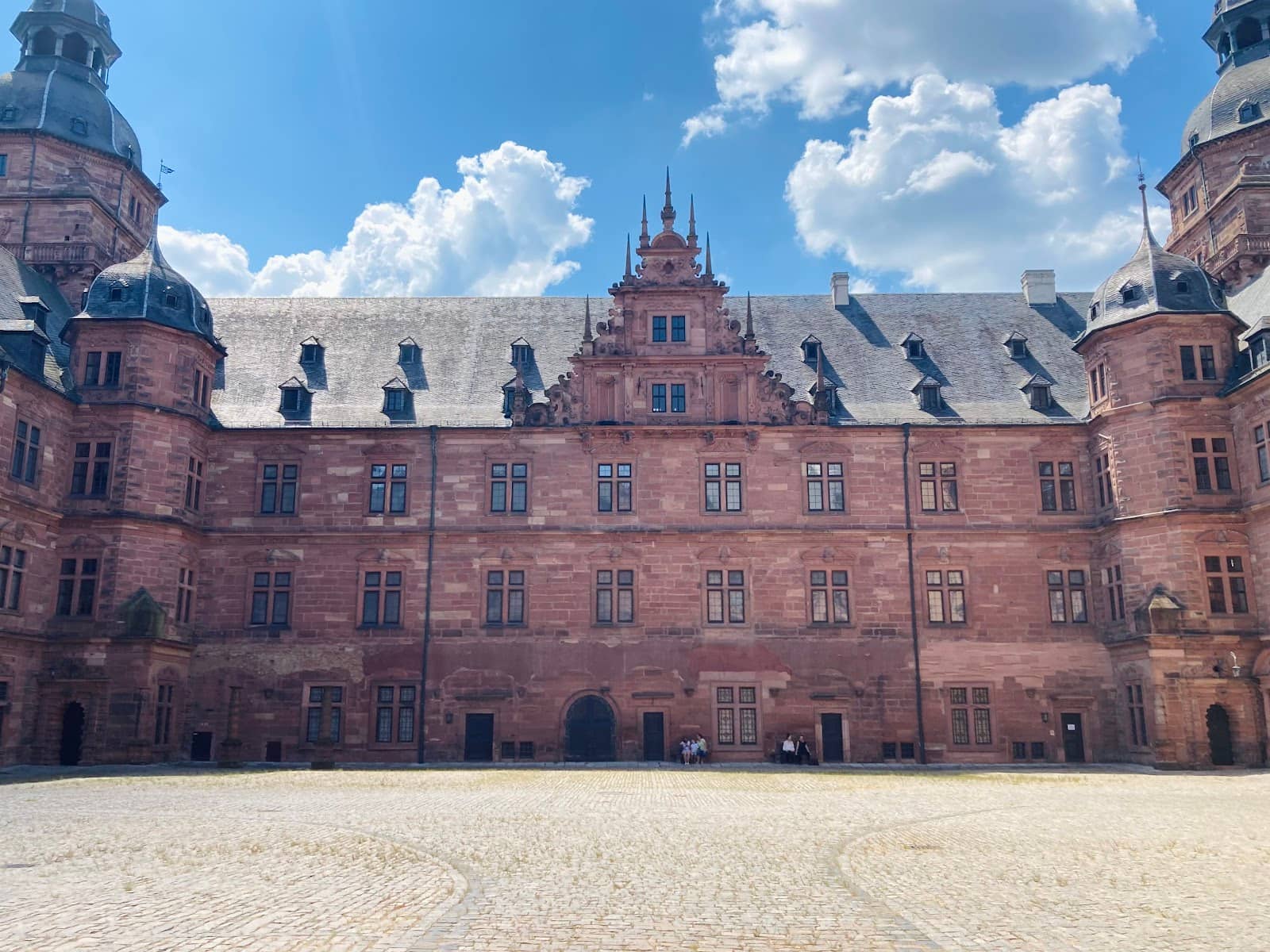 Schloss Johannisburg