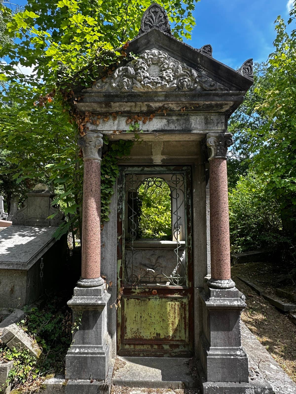 Art Nouveau Gravestones