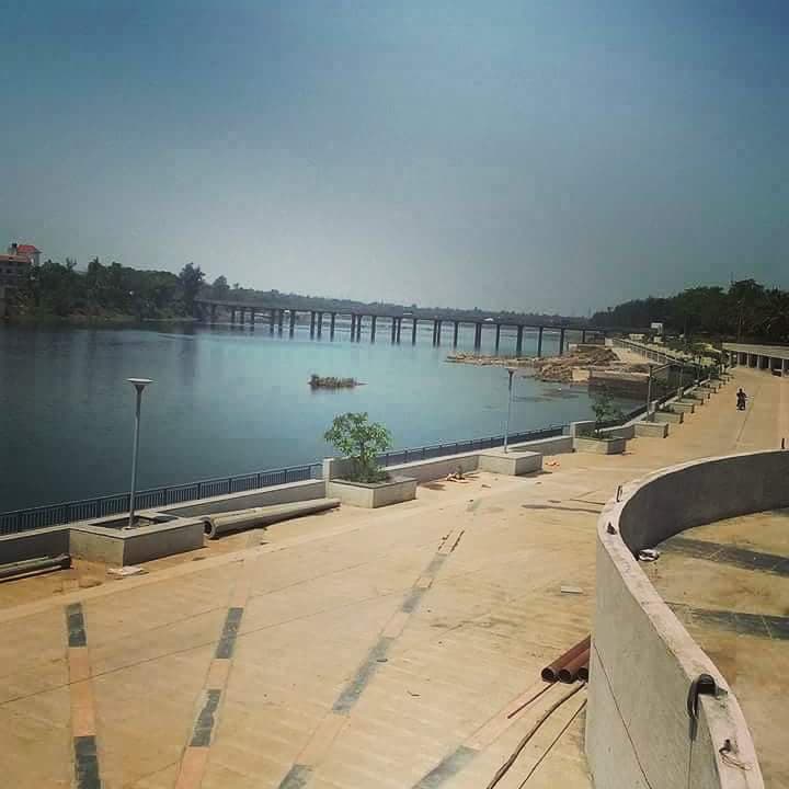 Daman Ganga Riverfront - Image 1