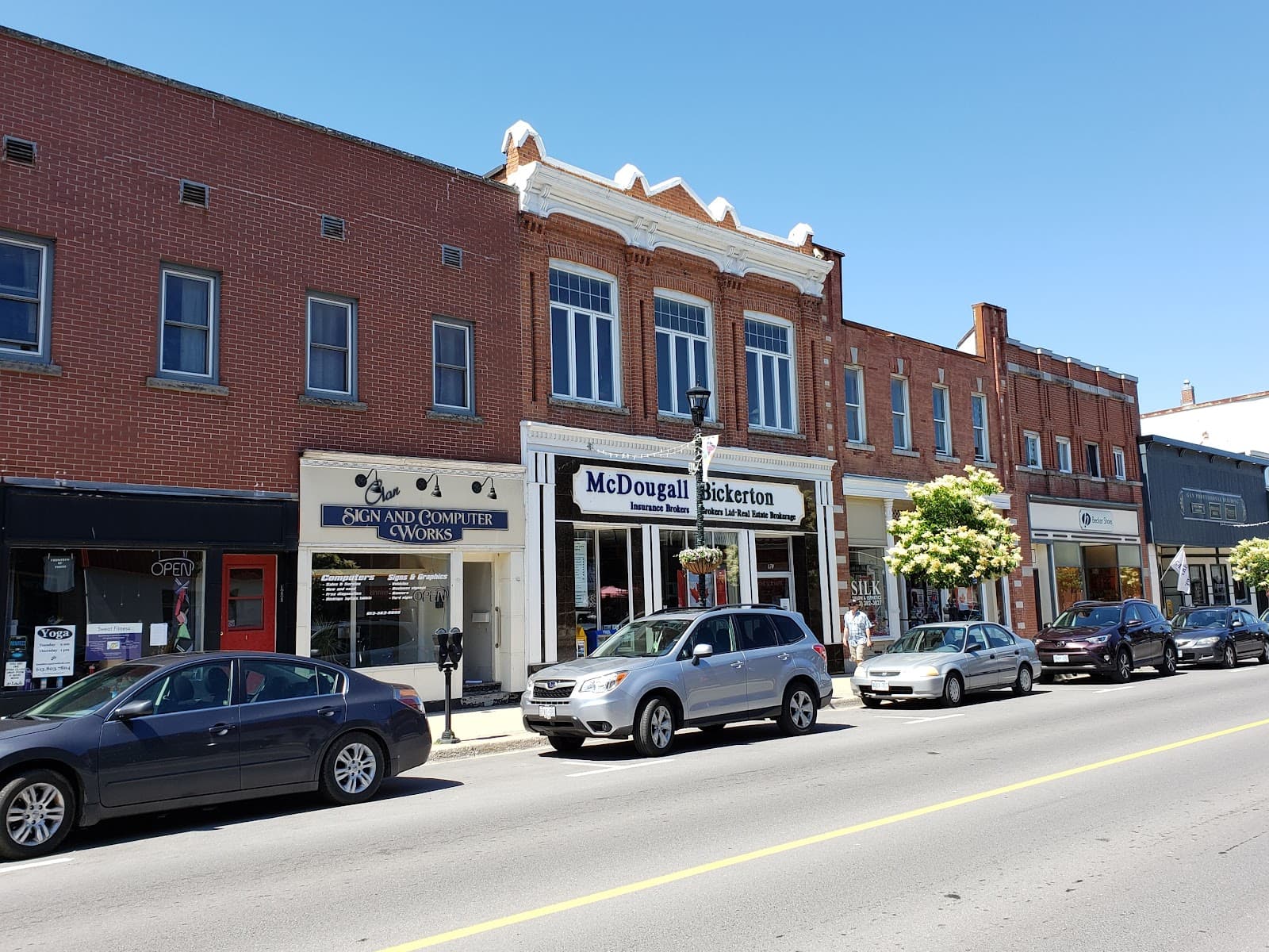 Downtown Gananoque (King St) - Image 1