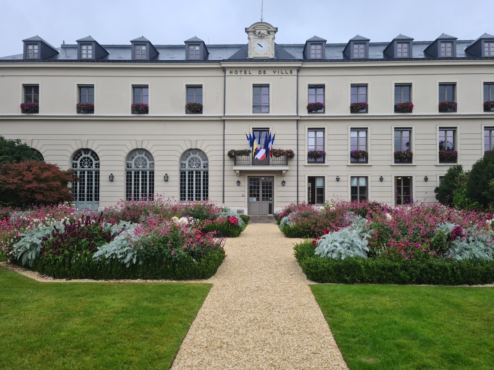 HĂ´tel de Ville de Saint-Germain-en-Laye - Image 1