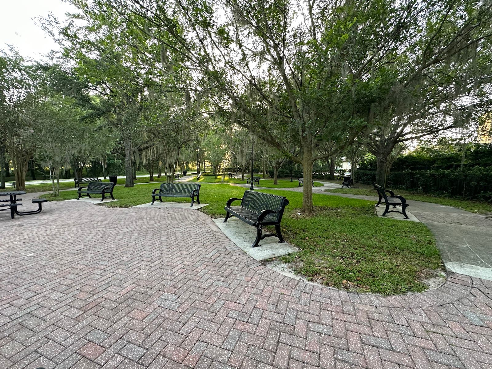 Sunflower Park - Image 1