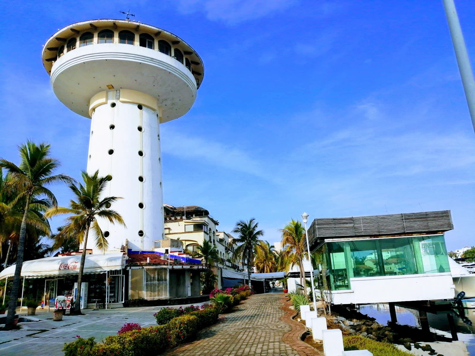 Marina Ixtapa - Image 1