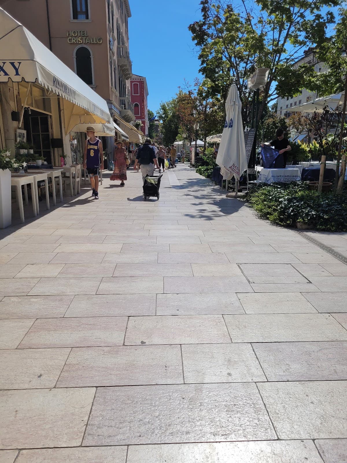 Gran Viale Santa Maria Elisabetta - Image 1