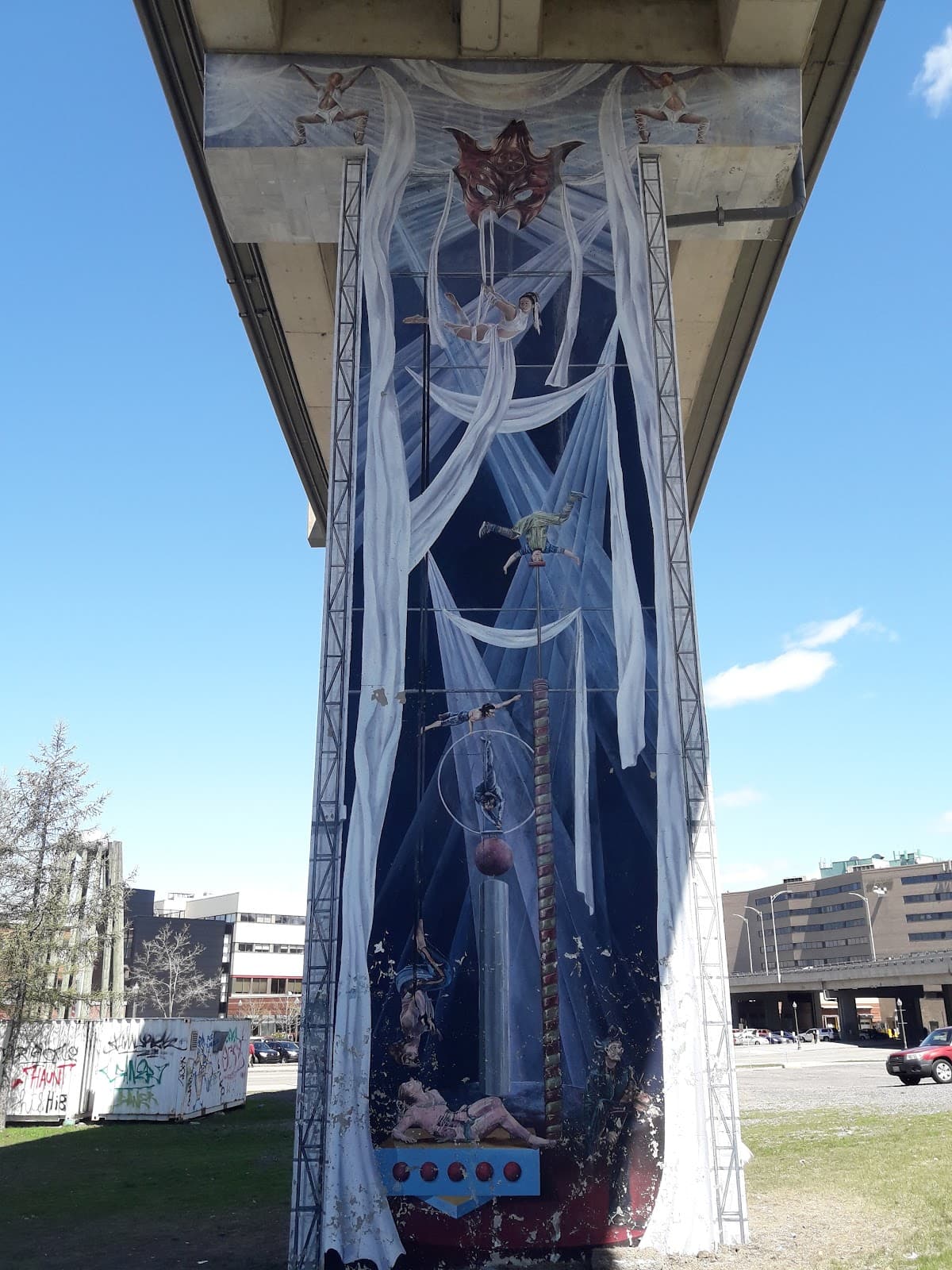 Îlot Fleurie Graffiti Pillars - Image 1