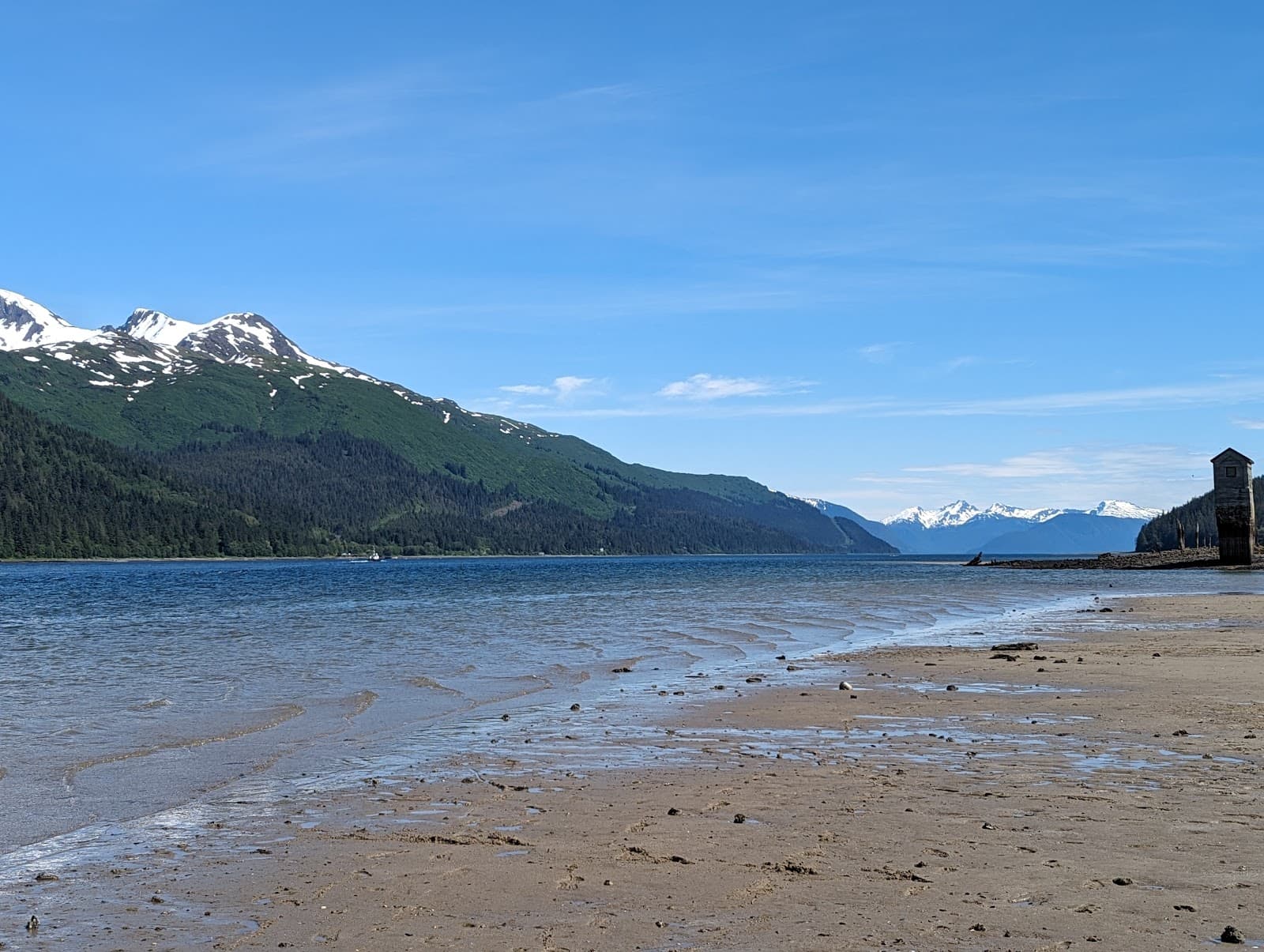 Sandy Beach Savikko Park - Image 1