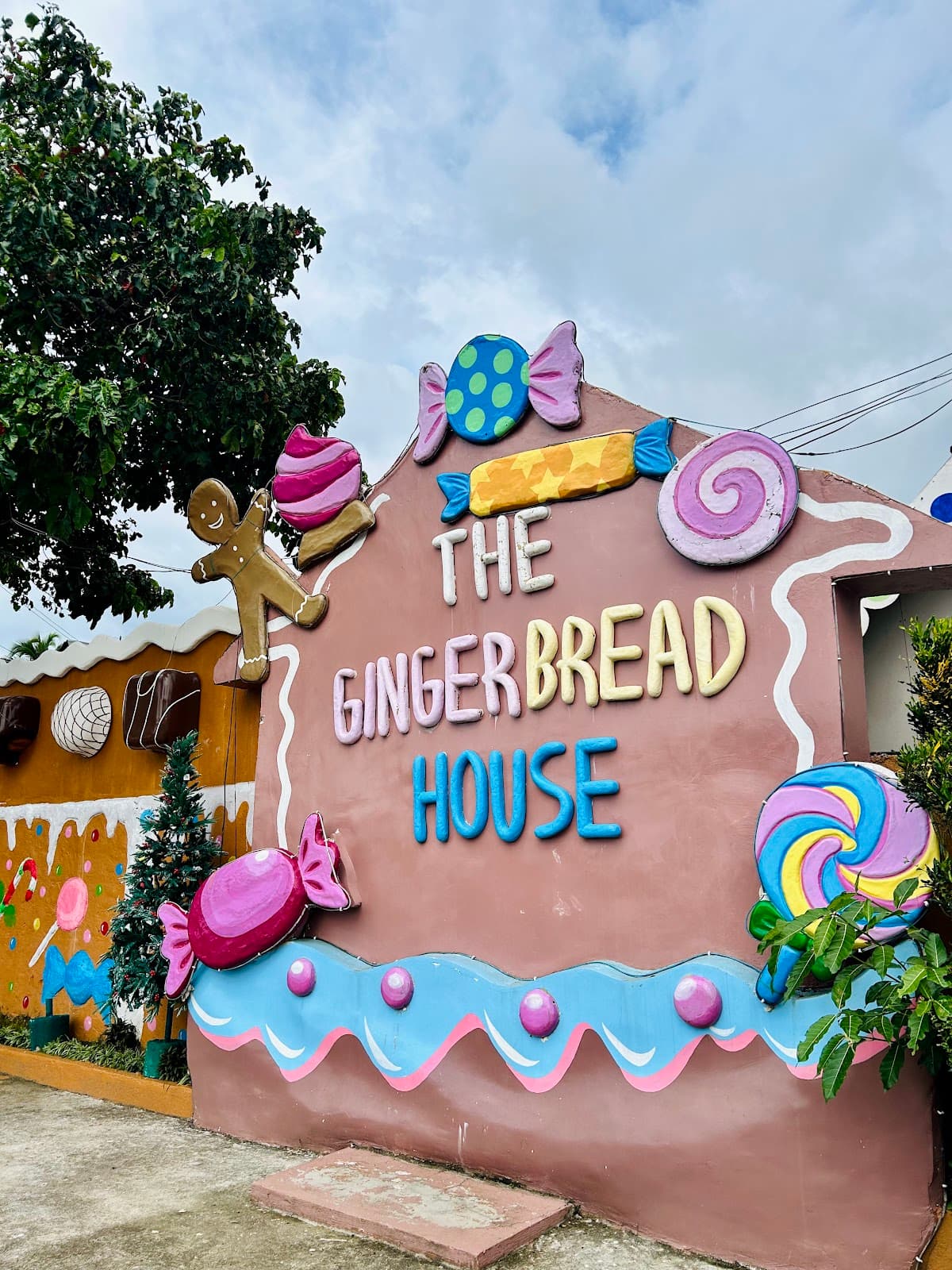 The Gingerbread House - Image 1
