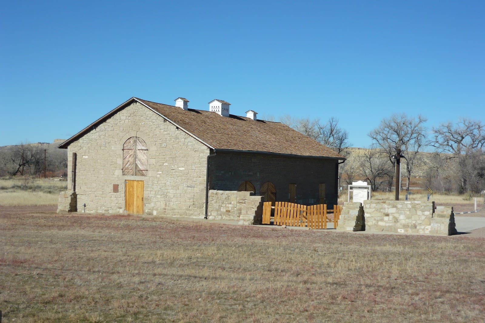 Goodnight Barn - Image 1