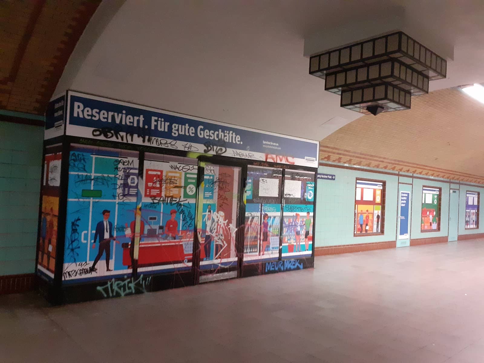 Federal Palace (Bundeshaus)