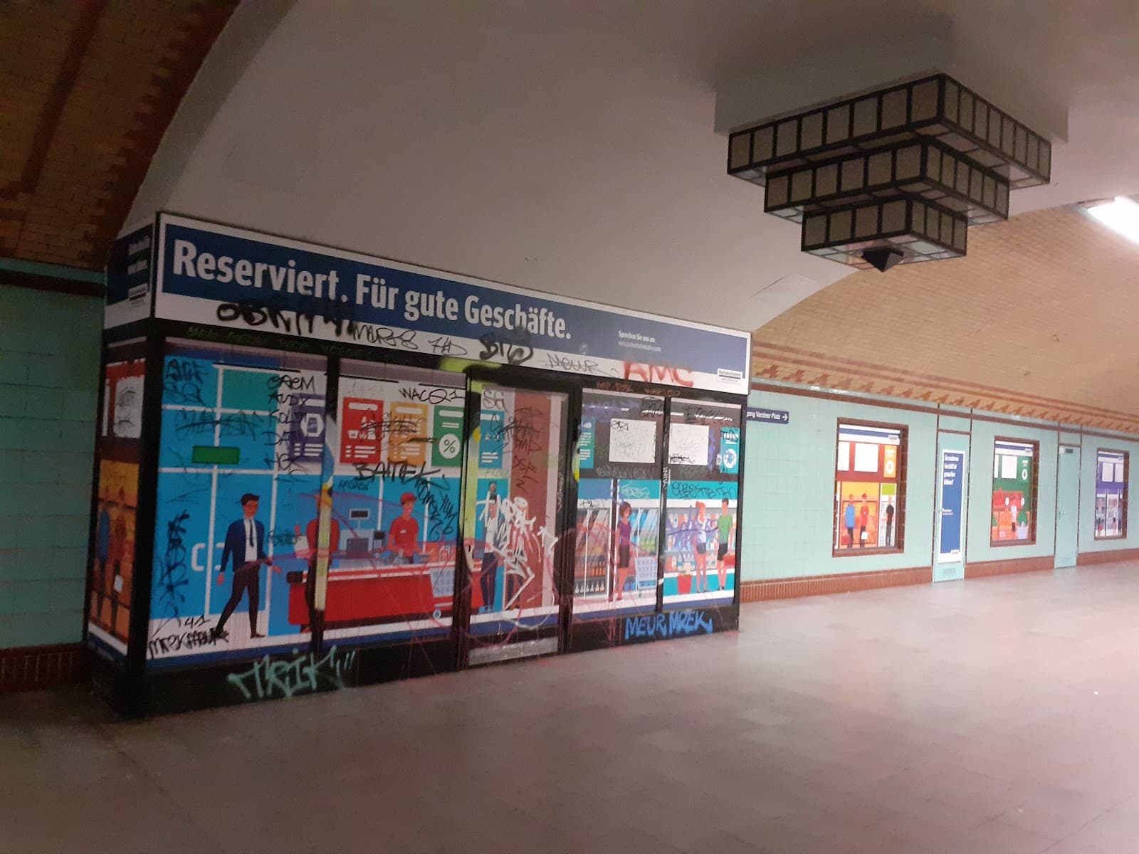 Bundesplatz Bern - Image 1