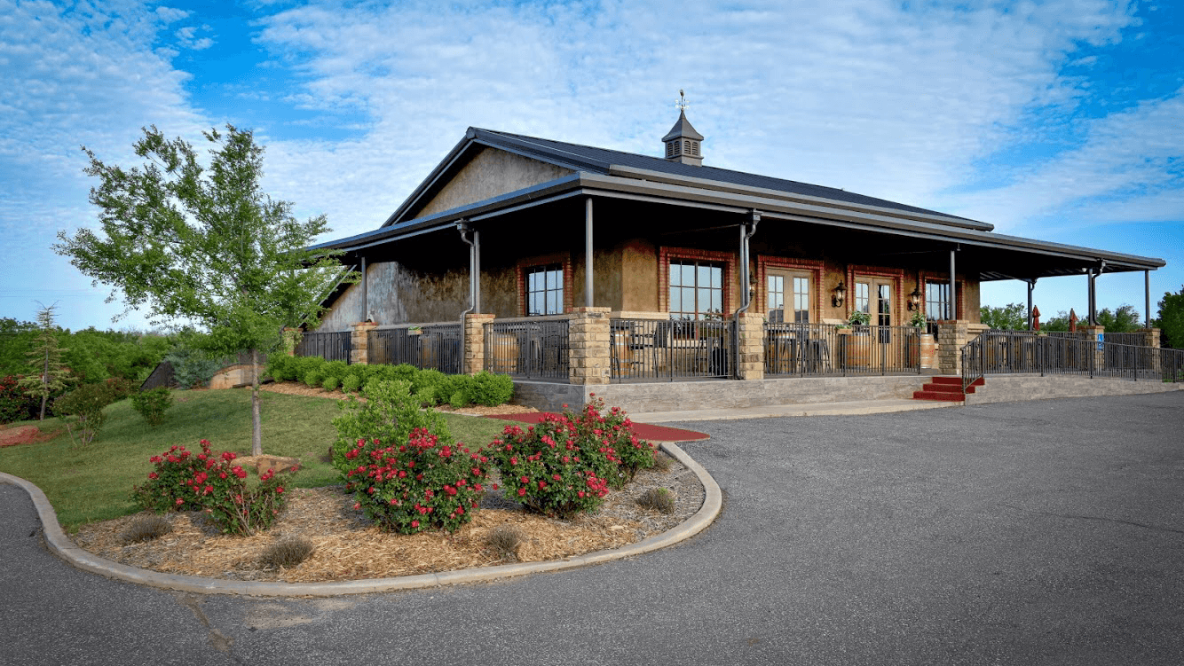 Clauren Ridge Vineyard & Winery - Image 1