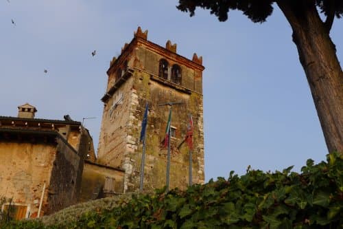 Castelnuovo del Garda Historic Center - Image 1