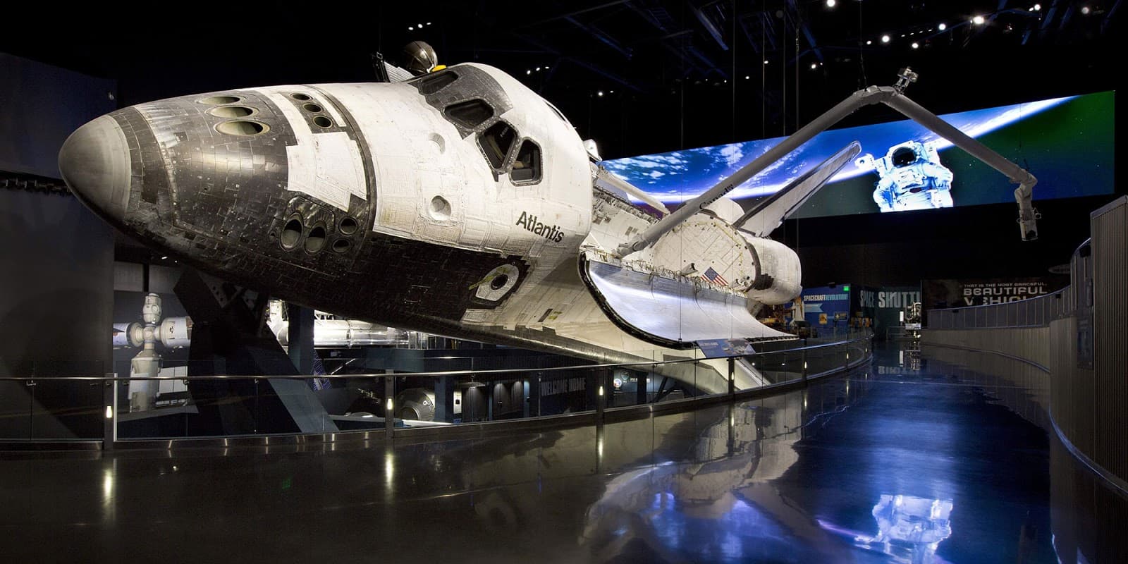 Space Shuttle Atlantis - Image 1