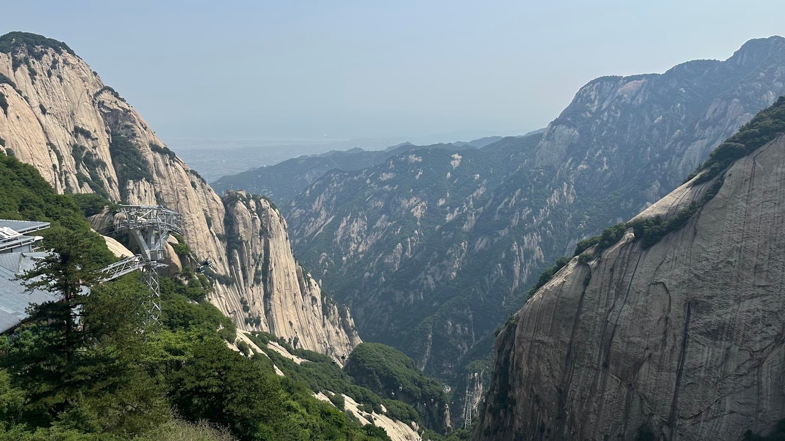 Mount Huashan Scenic Area - Image 1