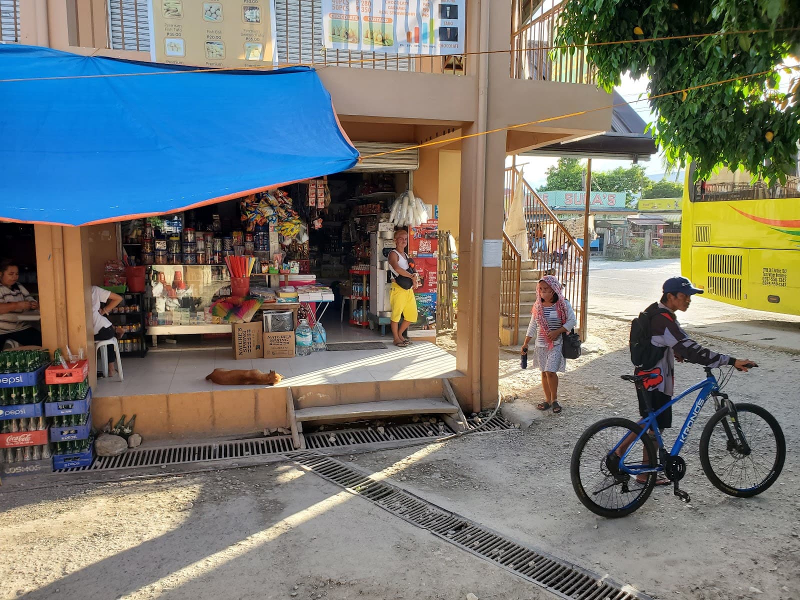 Moalboal Public Market - Image 1