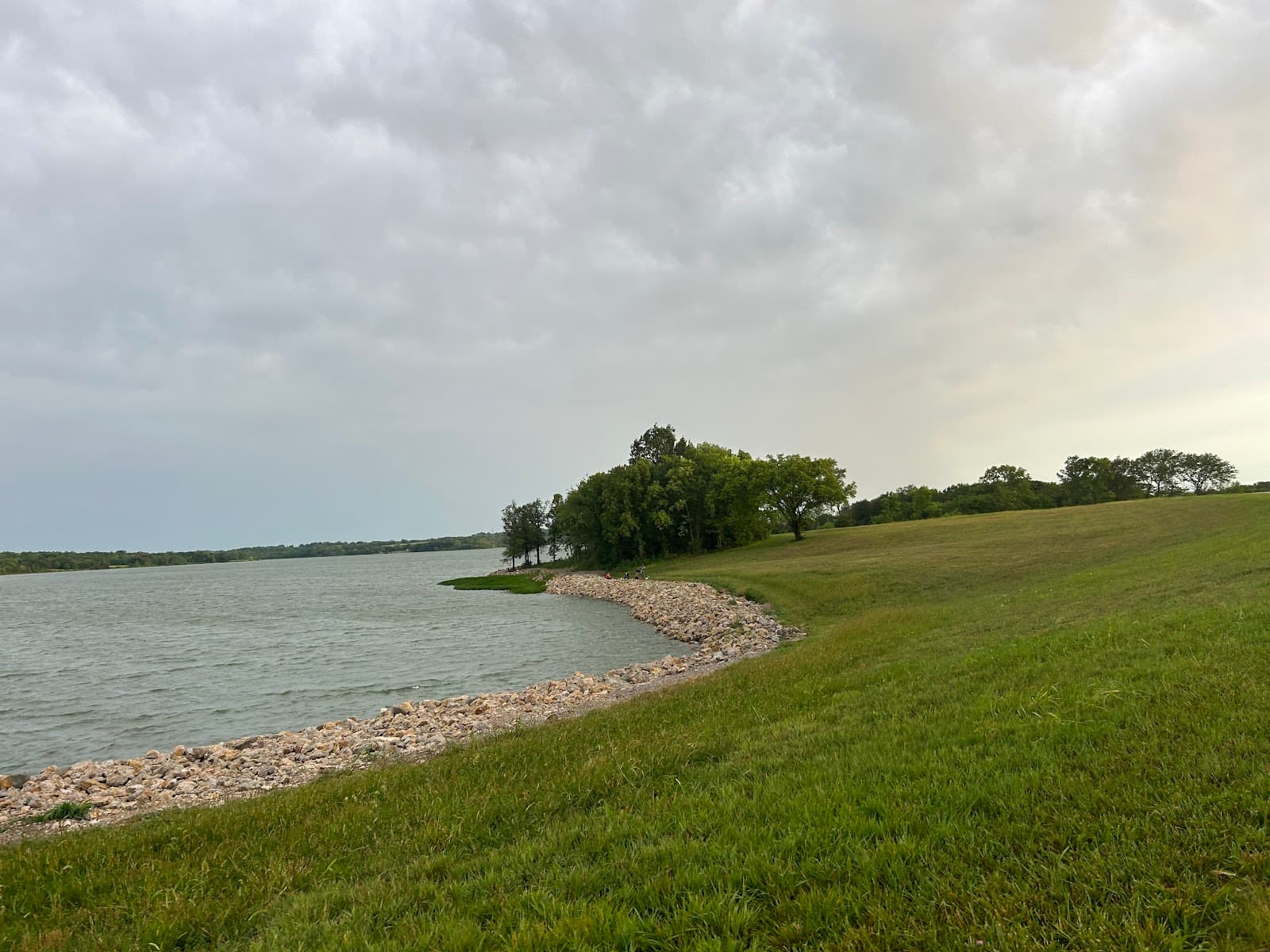 Longview Lake Park - Image 1