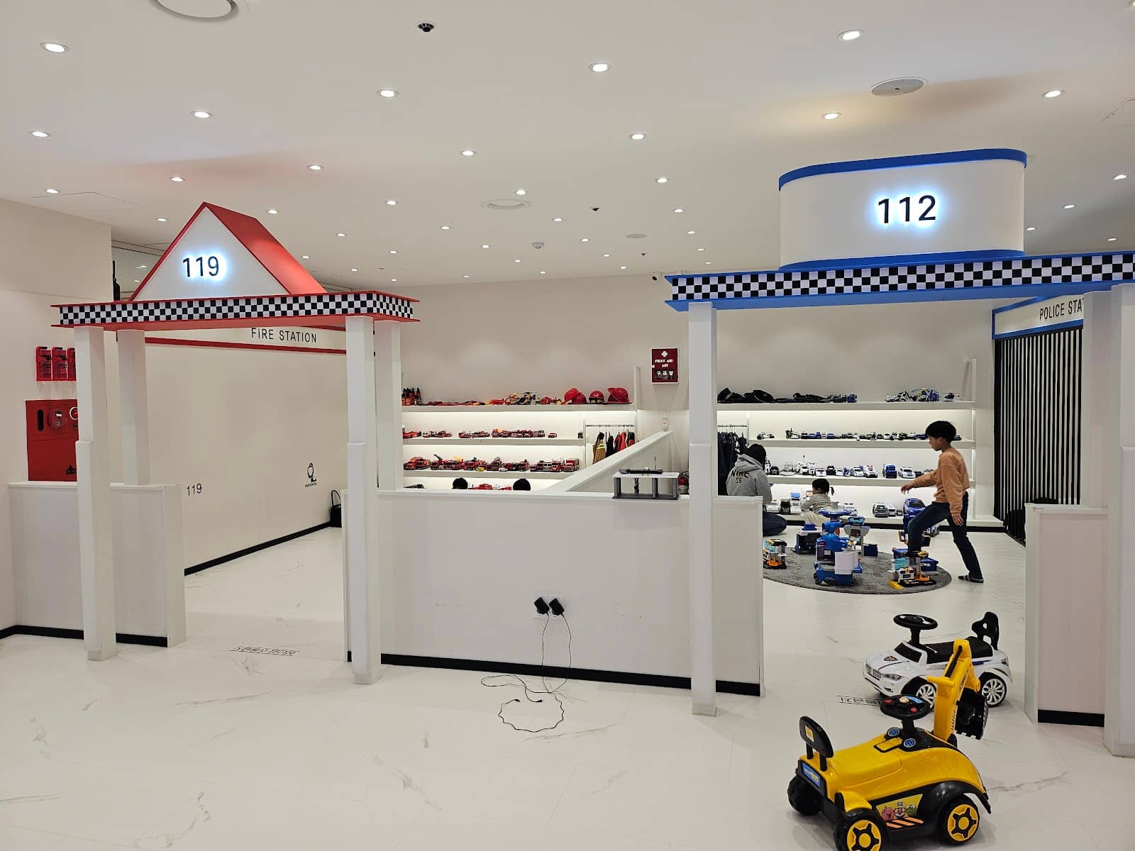 Extensive Arcade Zone