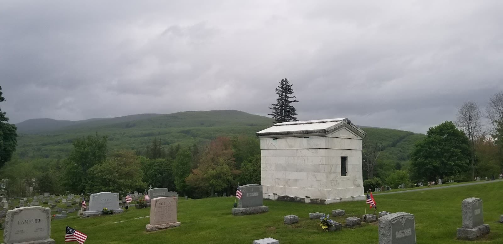 Eastlawn Cemetery - Image 1