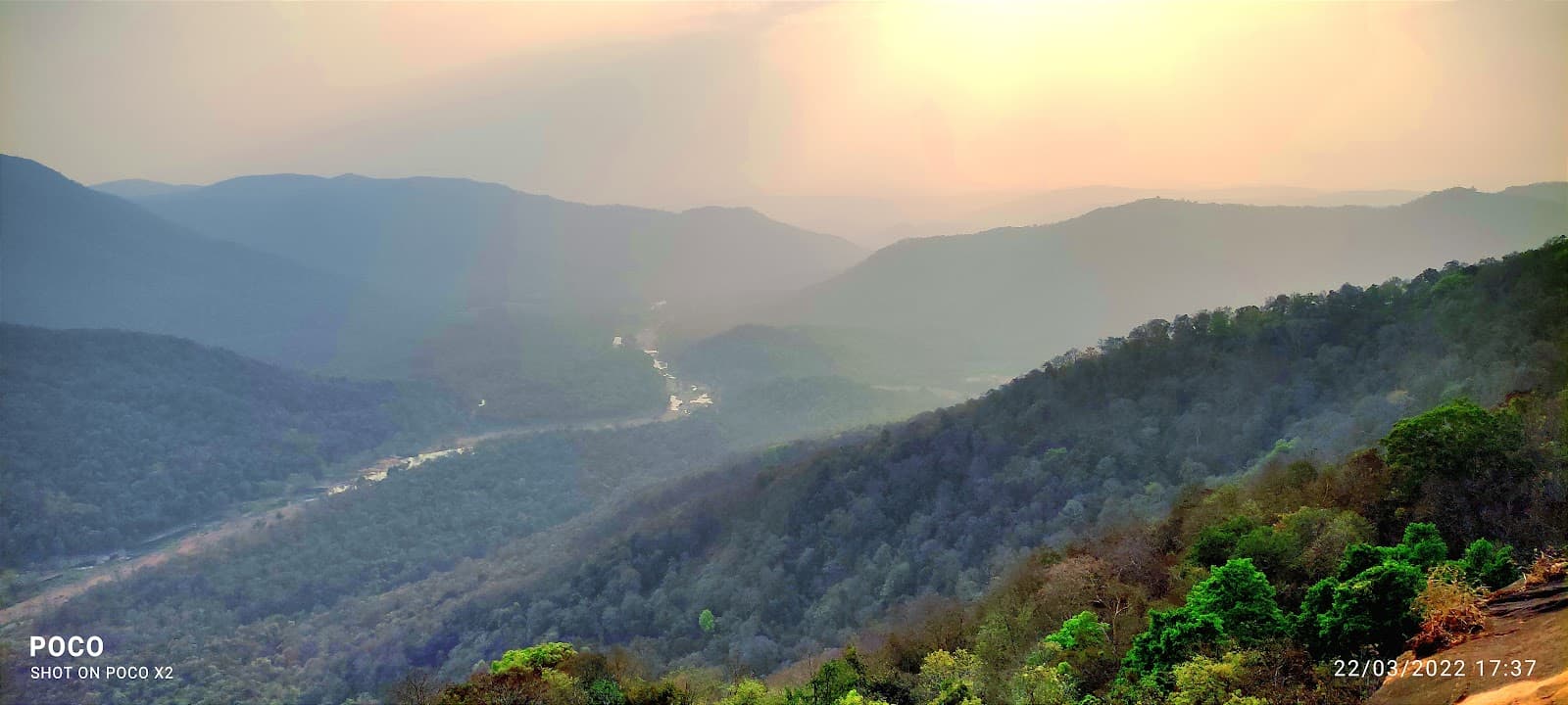 Jenukallu Gudda Viewpoint - Image 1